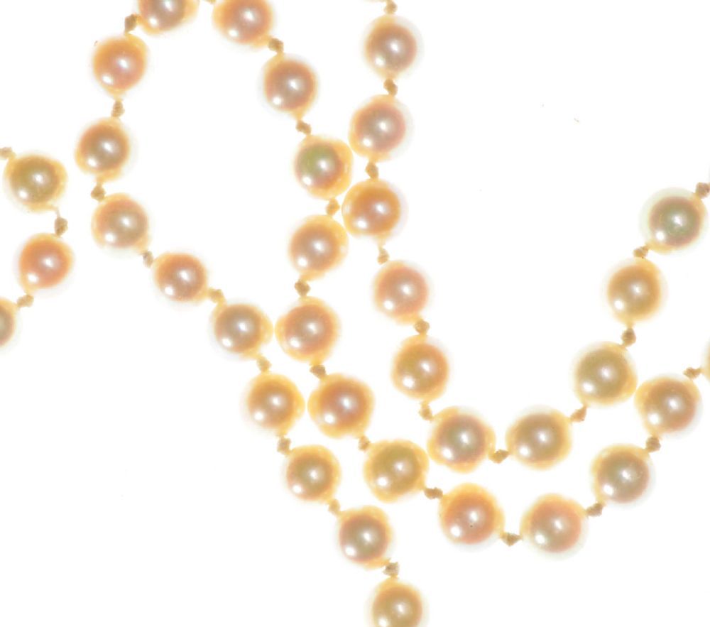 STRING OF CULTURED PEARLS WITH 9CT GOLD CLASP