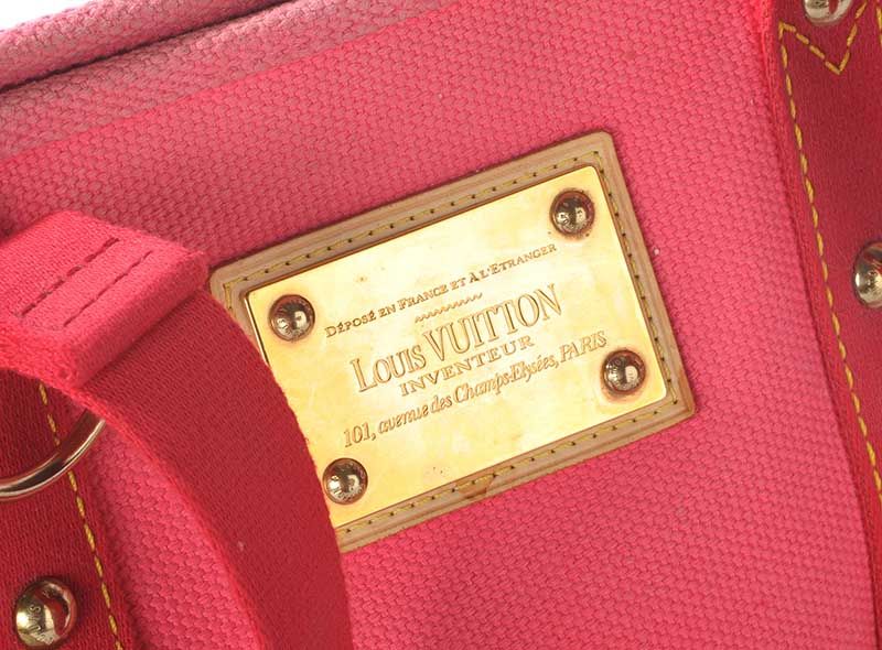 Sold at Auction: Louis Vuitton Inventeur Duffel Bag
